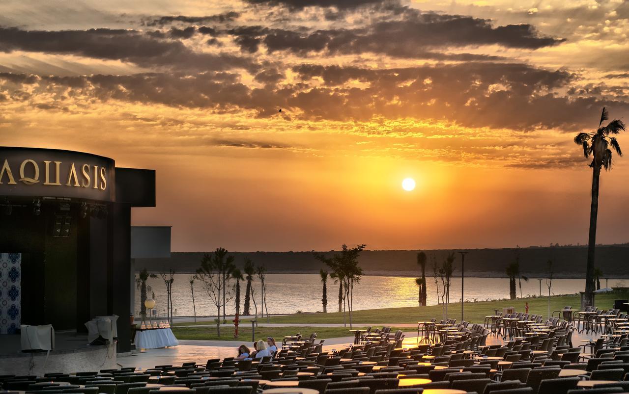 Aquasis De Luxe & Hotel