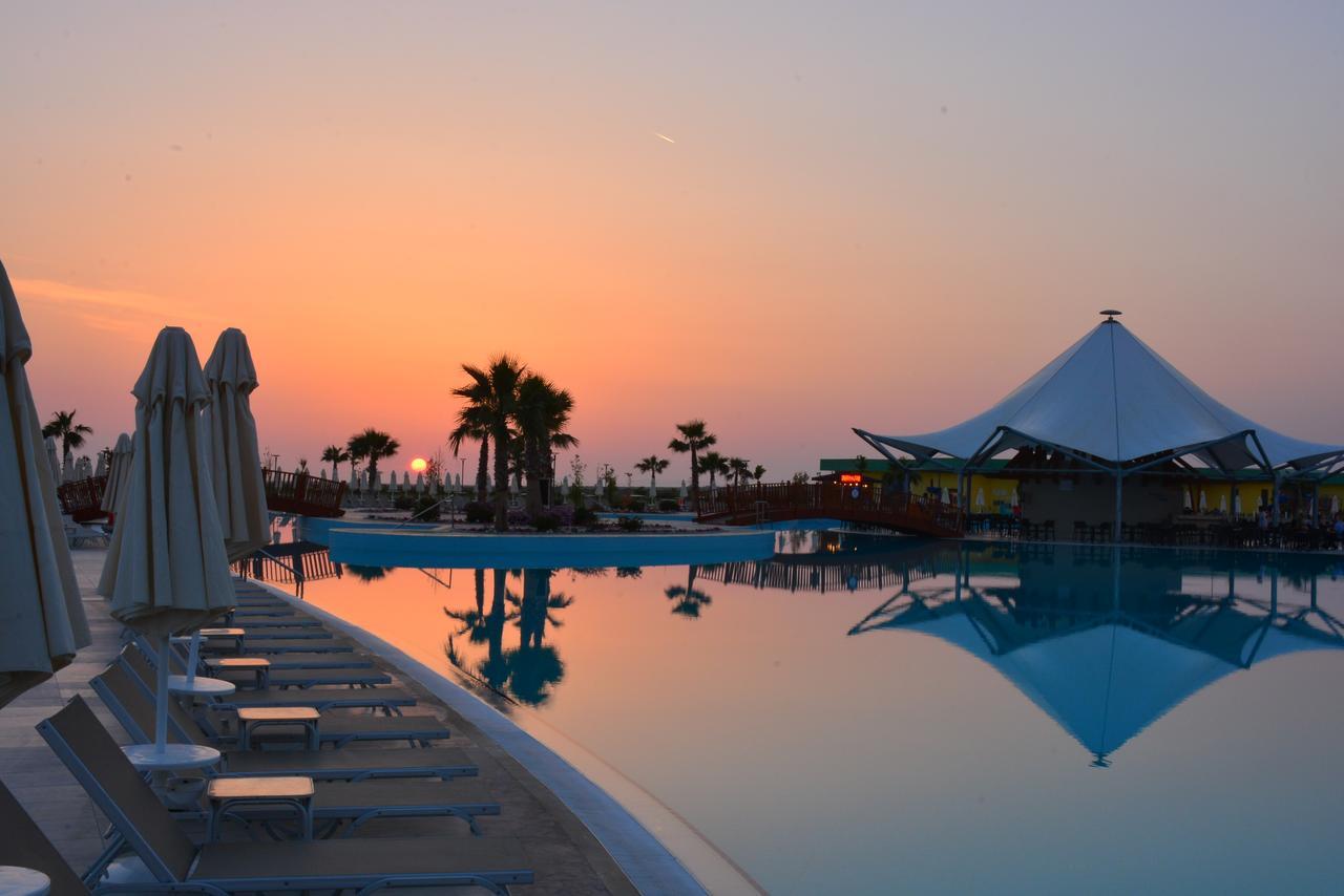 Aquasis De Luxe & Hotel